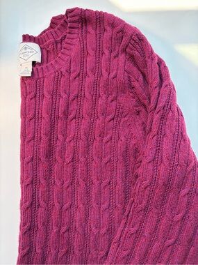 Cotton Blend St. John's Bay Cable Knit Crewneck Sweater in Berry Quality U1